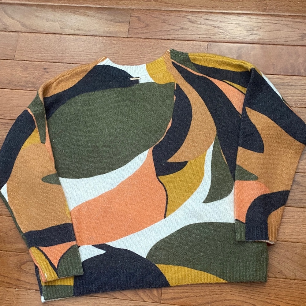 Esprit Crew Neck Sweater with Colorful Abstract Pattern - Picture 3 of 6